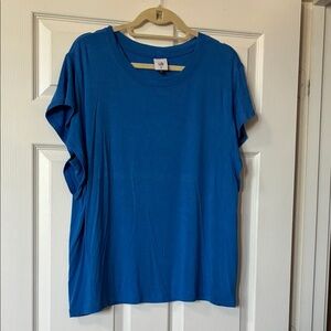 CAbi 6132 Blue Crew Neck Short Sleeve Tee